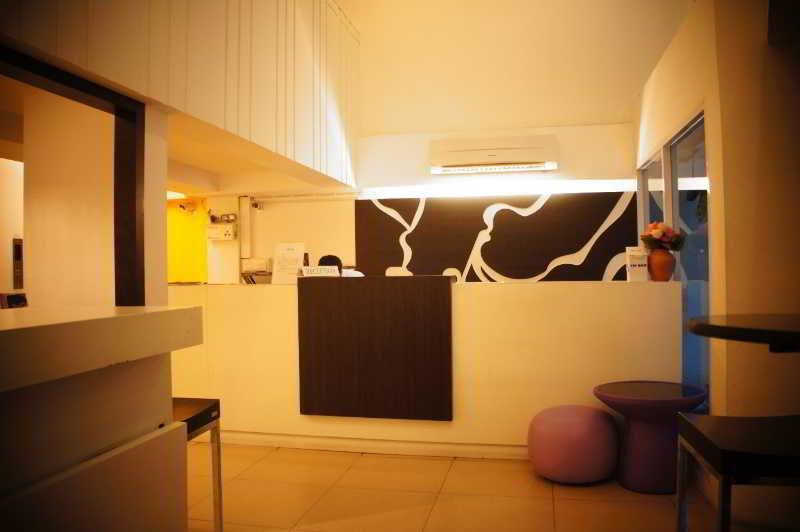 Nantra de Comfort Bangkok Exterior foto